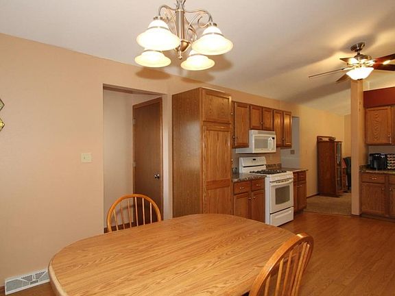 5th image of 3404 Blakewood Ave