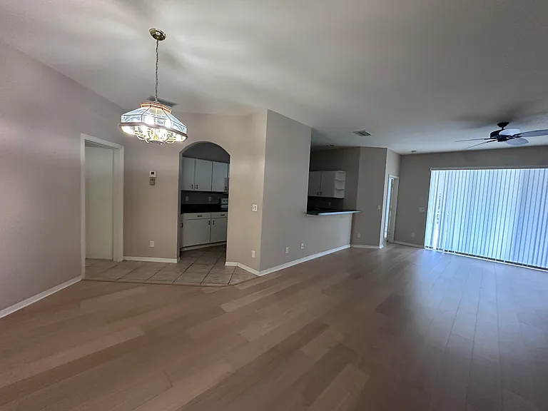 771 Crossfield Cir — Photo 8
