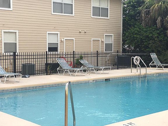 2nd image of 3901 SW 20th Ave APT 308