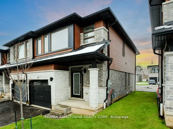 120 Court Dr #85, Brant, ON N3L 0N2