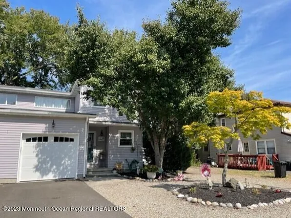 4B Emerald Drive #B, Barnegat, NJ 08005