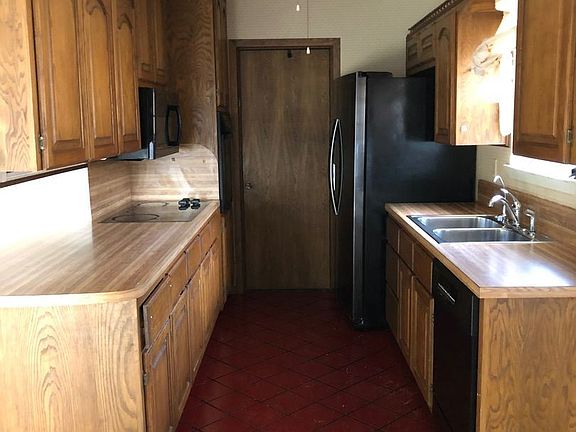4th image of 1804 Boland St