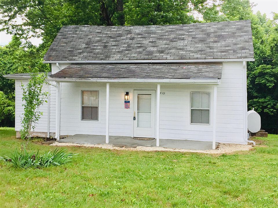 1st image of 1715 Longwood Ave