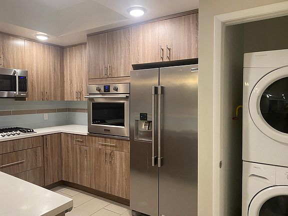 3rd image of 10909 Hartsook St APT 204