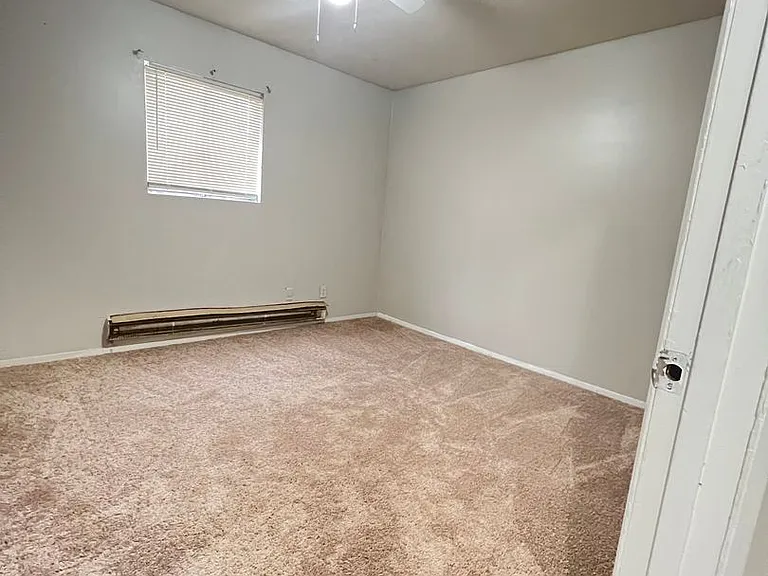 218 Walthall Ave SE — Photo 19