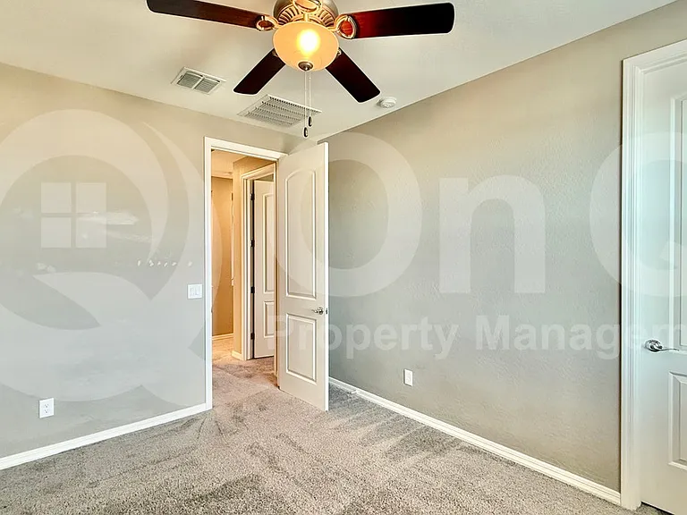 4527 E Skousen St — Photo 8