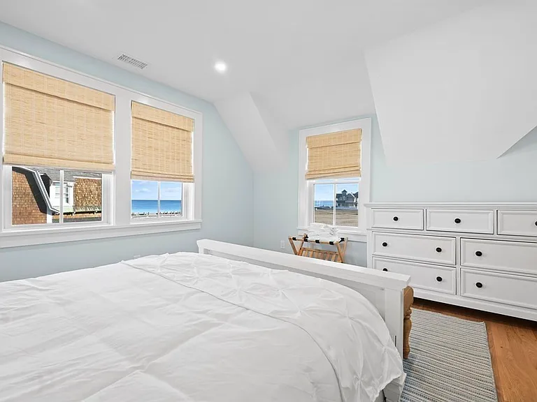 9 Tuckernuck Ave — Photo 12