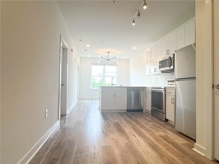 525 Parkway Dr #515 — Photo 5