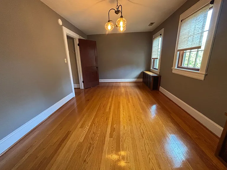 2412 Alberta Ave SW — Photo 73