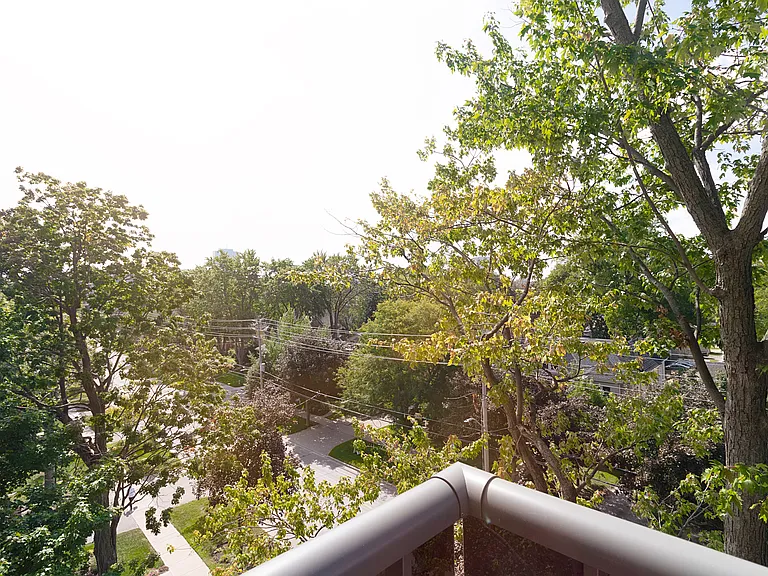 650 Waterloo St — Photo 21