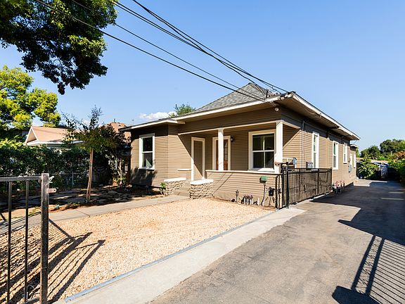 4th image of 870 N Summit Ave #0