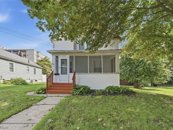 284 E Park Ave, Barberton, OH 44203
