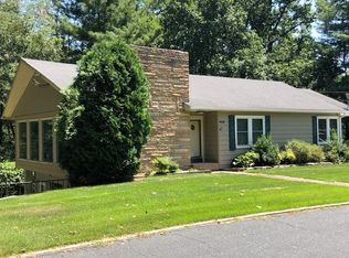387 Hillcrest Cir, Spruce Pine, NC 28777