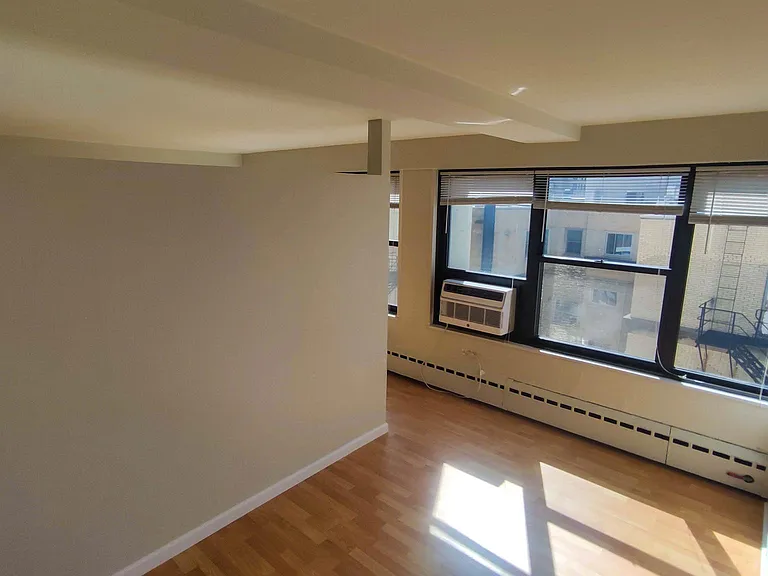 3420 N Lake Shore Dr #15J — Photo 3