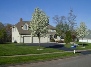 225 Grandview Dr, Glastonbury, CT 06033