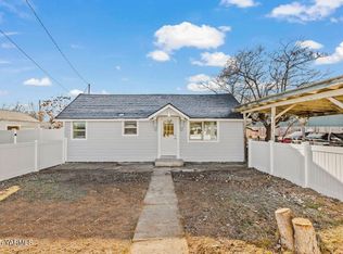 1906 Willow St, Yakima, WA 98902