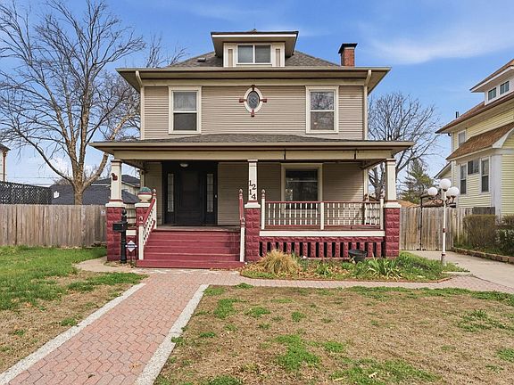 2nd image of 1214 W Riverside Ave