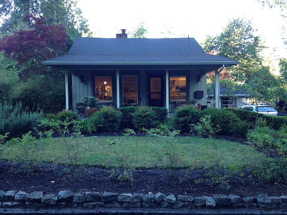 1st image of 2321 Buker St SE