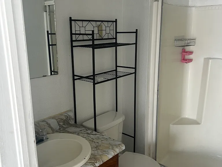 1620 Birch Ct — Photo 2