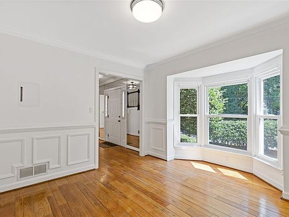 3rd image of 2328 Defoors Ferry Rd NW