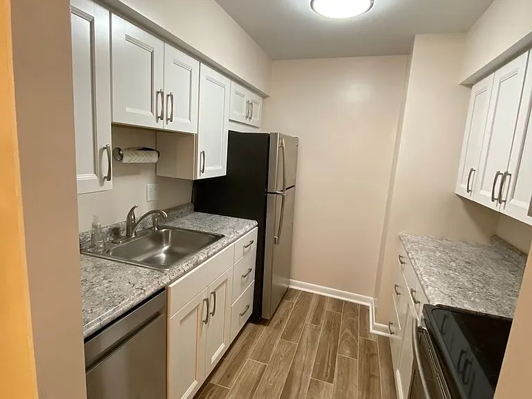 110 North Ave #50-20227 — Photo 1