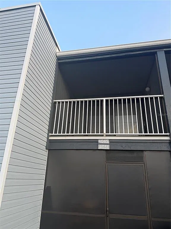 2 bed, 2.0 bath, 820 sqft, $1,600 — Photo 4