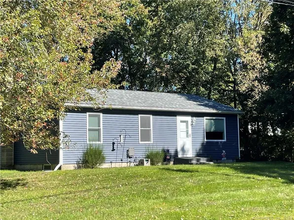 8 North Potvin Avenue, Plainfield, CT 06354