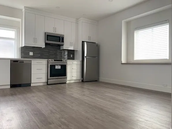 4929 53rd St #B, Delta, BC V4K 2Z3