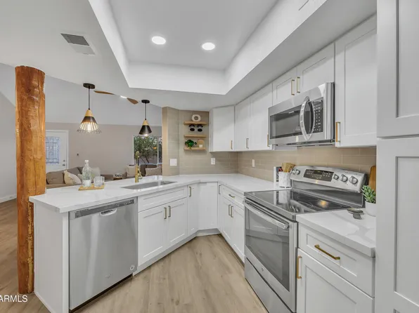 8873 N 47TH Lane, Glendale, AZ 85302