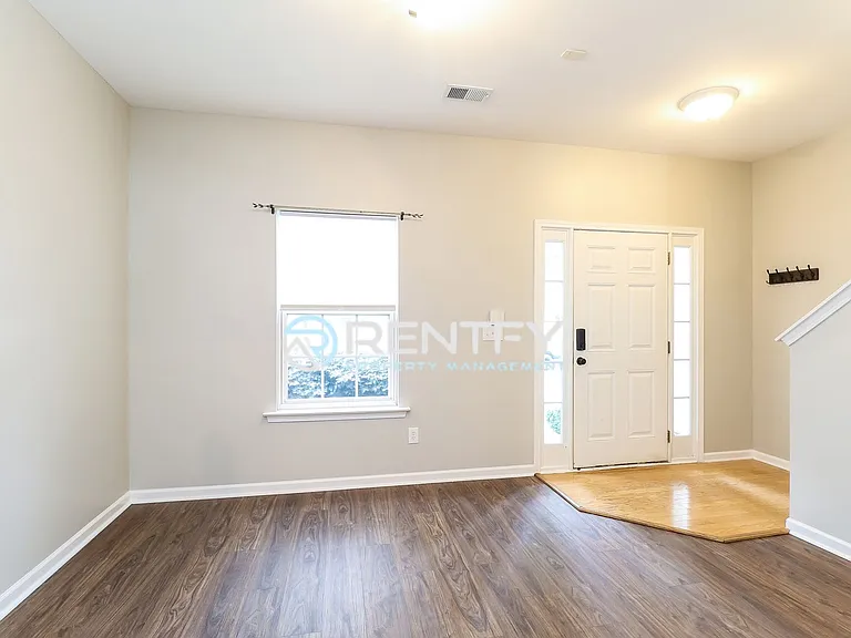 18478 Streamline Ct — Photo 3