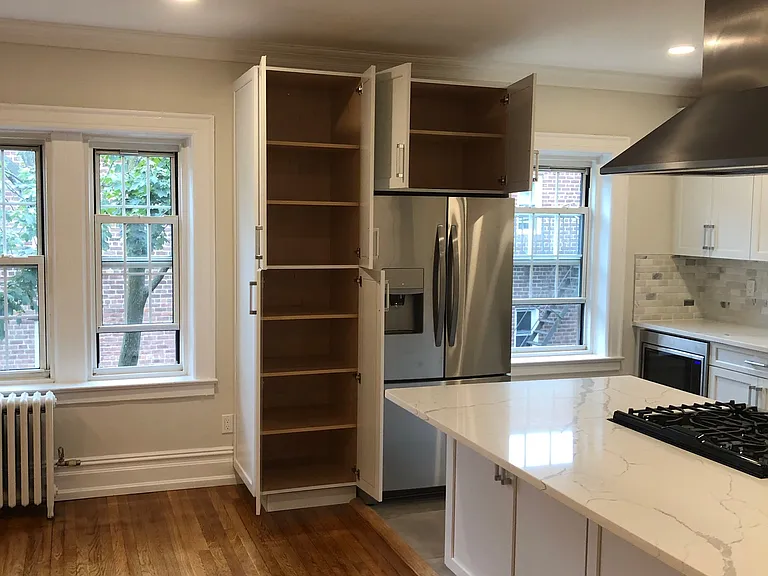 Kensington Court Apartments — Photo 33