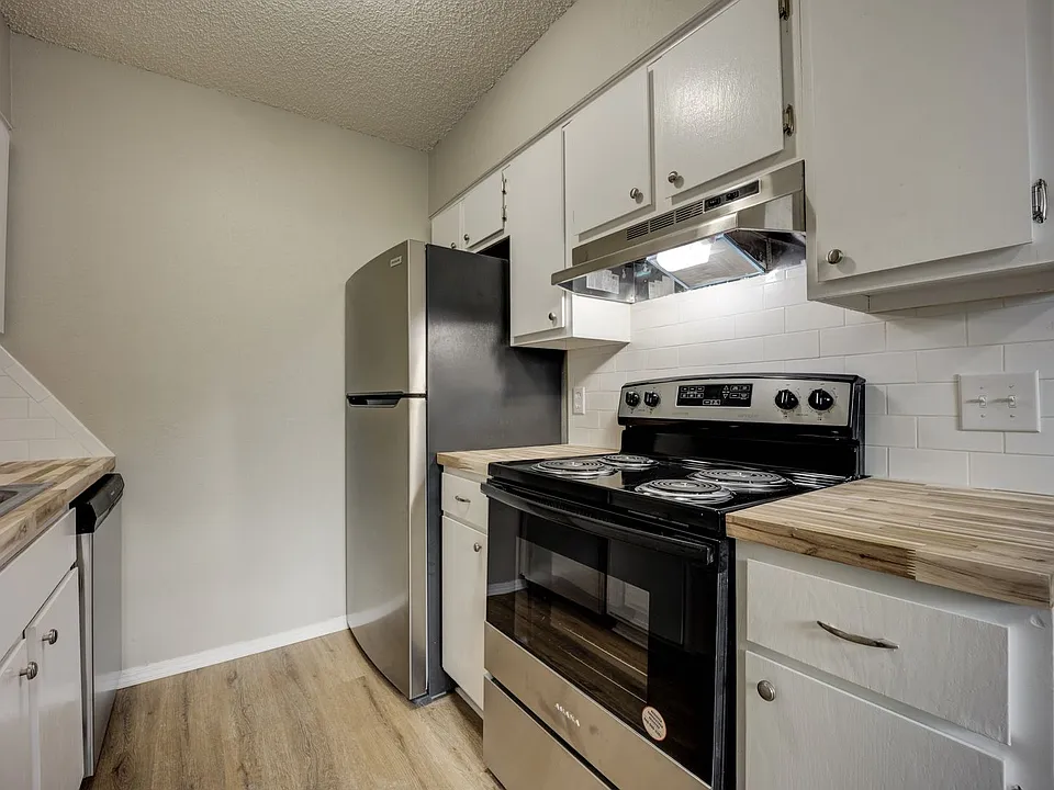 The Cherry Tree: 1 & 2 Bedroom Apartments