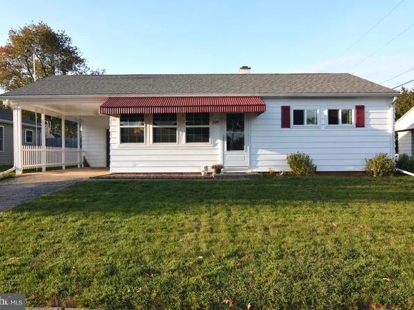 723 Kelly Dr, York, PA 17404