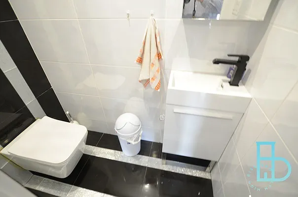 Rented by Brooklyn High Rise LLC | media 11