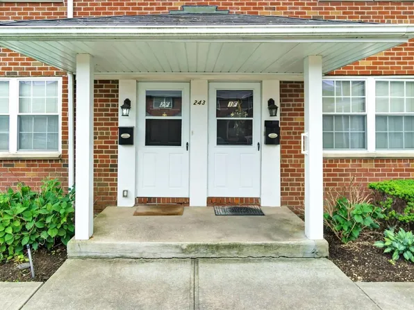 243 Hicksville Road #2F, Bethpage, NY 11714