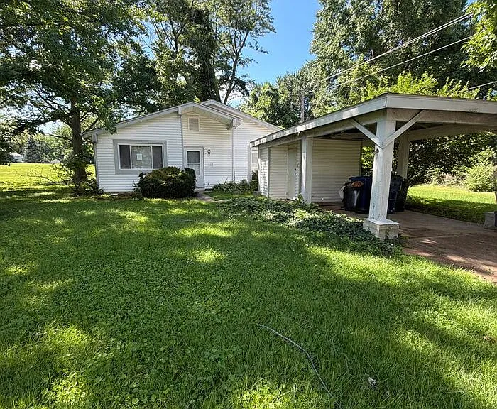 602 Ledyard Dr — Photo 1