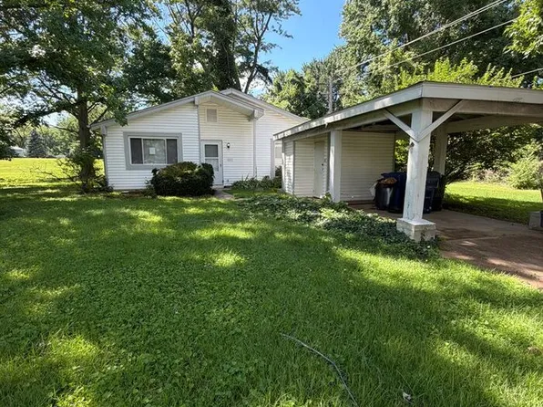602 Ledyard Dr, Florissant, MO 63031