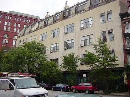 1st image of 130 Barrow St #Ph18
