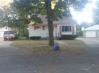 1636 Blackberry Ln, Flint, MI 48507