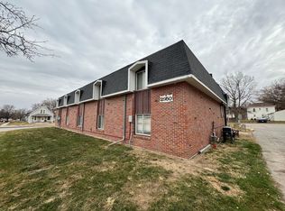 2950 N 49th St #5, Lincoln, NE 68504