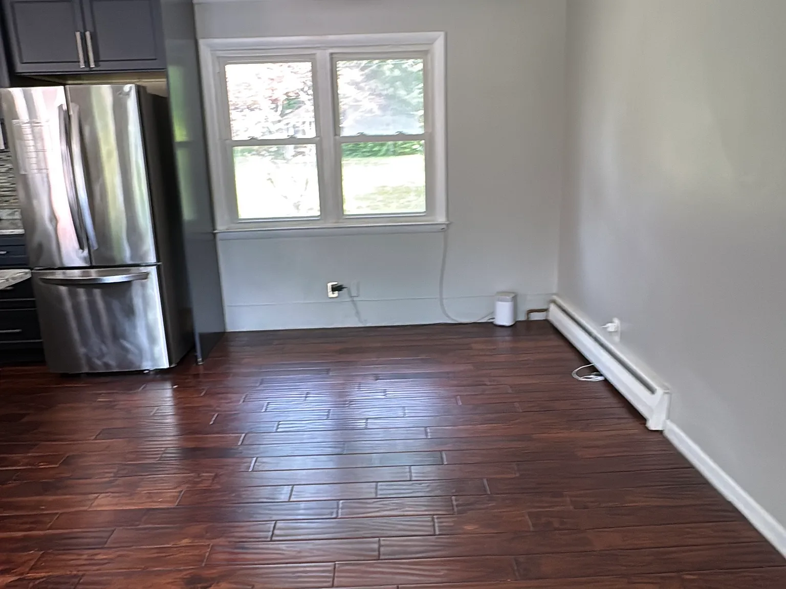 5 bed, 1962 sqft, $3,500 — Photo 2