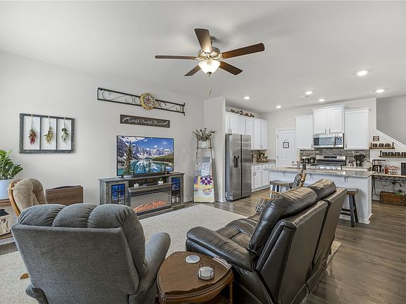 5th image of 339 Village Boundary