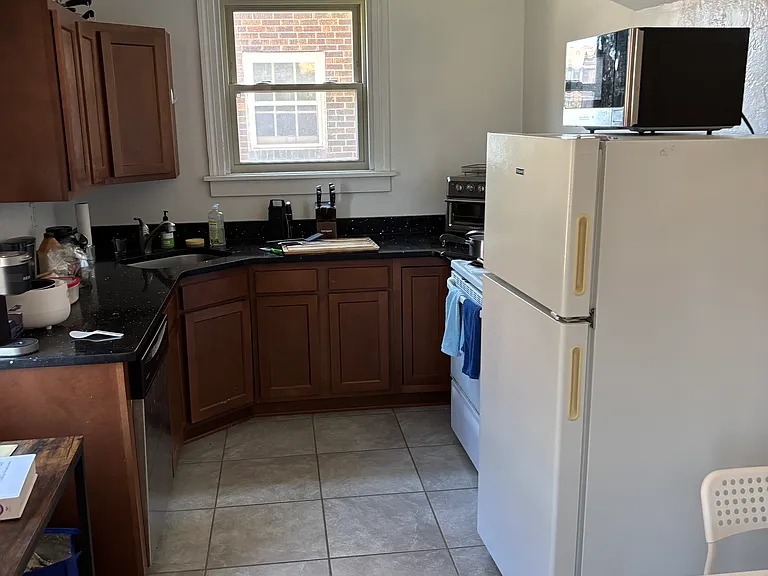 5640 Hobart St #5 — Photo 6