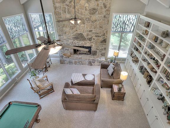 5th image of 209 Woodridge Dr NW