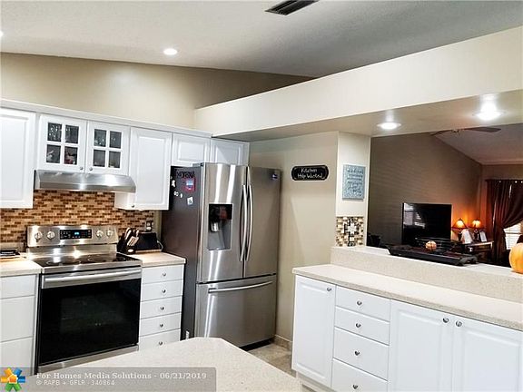 5th image of 1437 NW 97th Ter