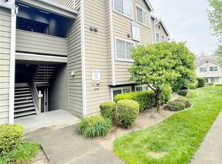 1844 S 284th Ln APT I202, Federal Way, WA 98003