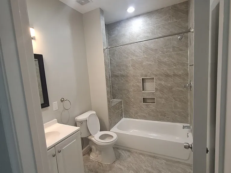 3914 Liberty Heights Ave #B — Photo 2