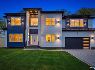 765 7th Ave, River Edge, NJ 07661
