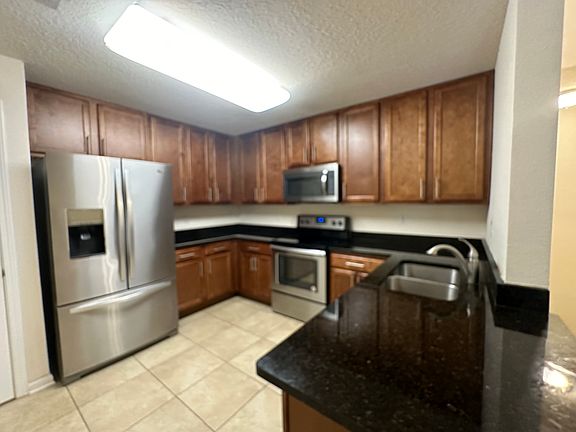 2nd image of 200 Larkin Pl Unit 112