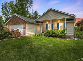 122 N Westwood Dr, Farmington, MO